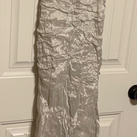 NICOLE MILLER WEDDING GOWN SIZE 6 - Picture 4 of 8